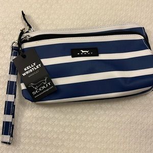 Double pouch scout wristlet new with tags